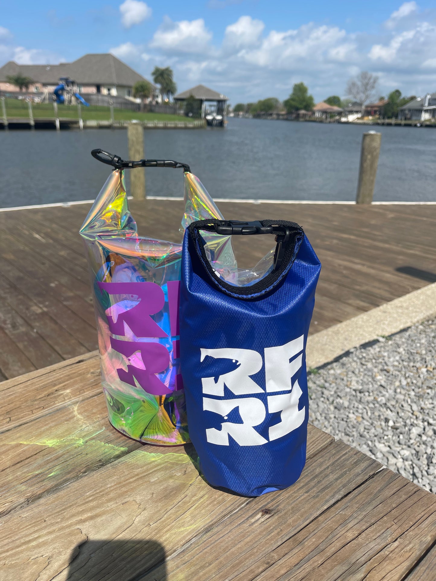 RFRI Touch Screen Dry Bag – 7” x 11.5"